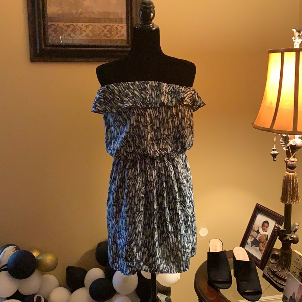 Beautiful Gap off the shoulder dress Sz M